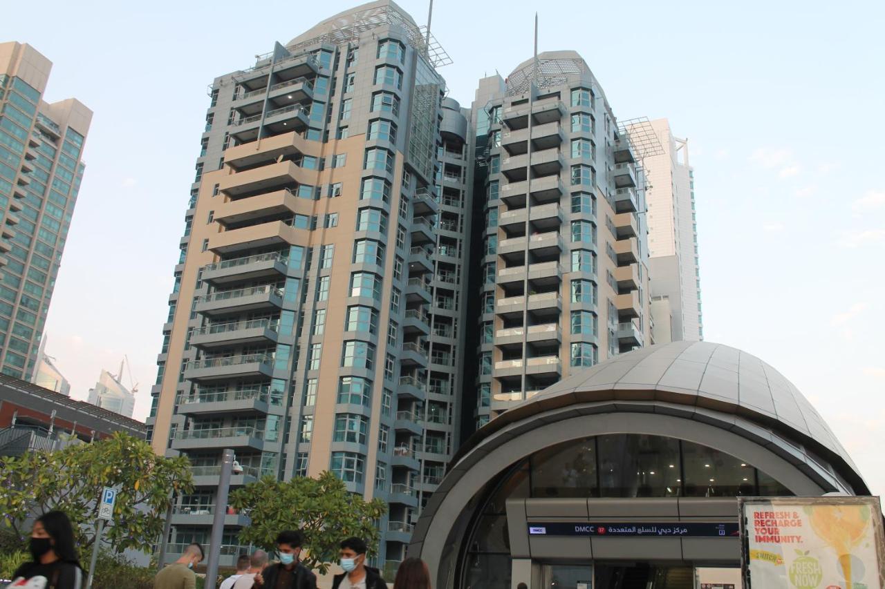 Newly Furnished One Bedroom Apartment Next To Metro & Beach In Marina Residence Dubai Buitenkant foto