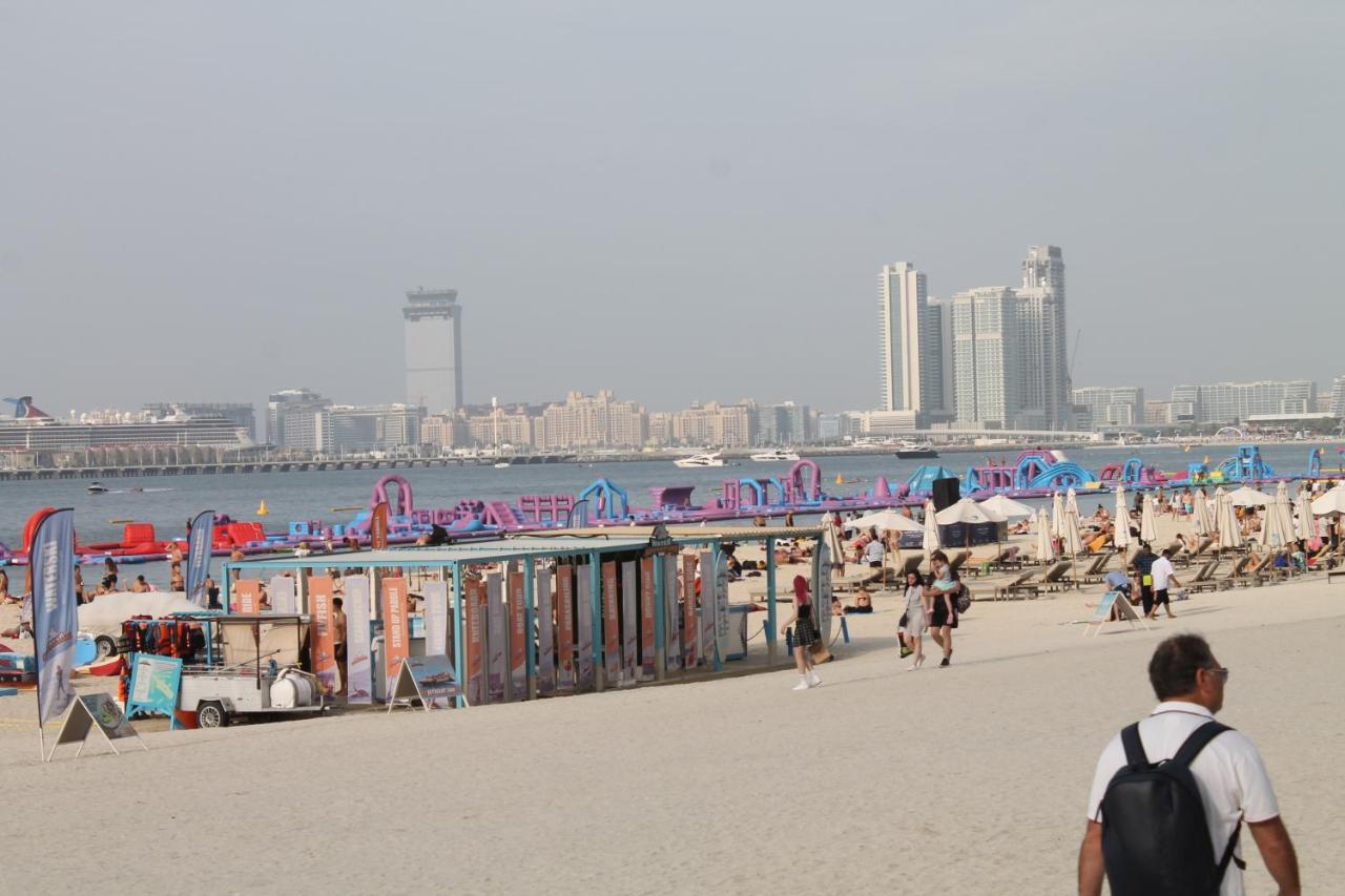 Newly Furnished One Bedroom Apartment Next To Metro & Beach In Marina Residence Dubai Buitenkant foto